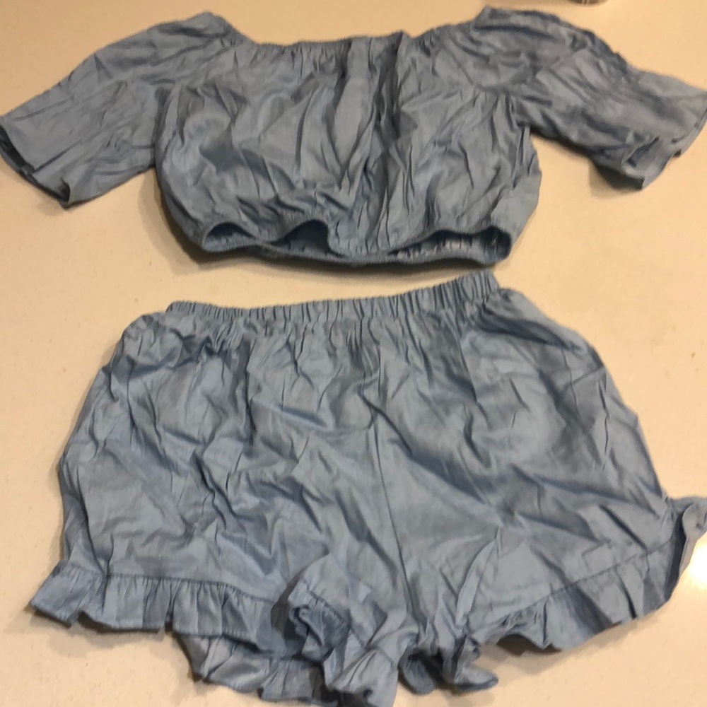 Off Shoulder Short Sleeve Crop Top 2 Piece Outfit